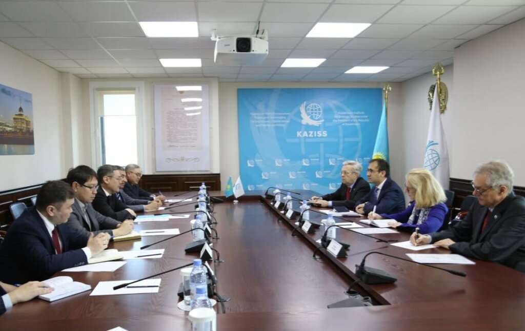 Participants of the meeting in the KazISS expressed their common interest in expert cooperation on the issues of Central Asian integration