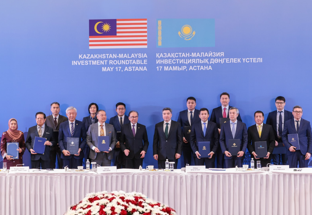 A Memorandum of Understanding was signed between the Kazakhstan Institute for Strategic Studies under the President of the Republic of Kazakhstan and the Institute of Strategic and International Studies of Malaysia