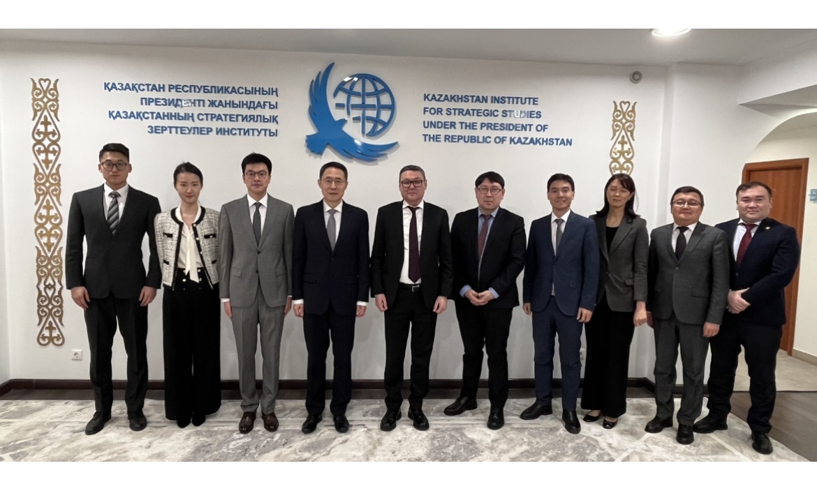 KazISS Hosts New Chinese Ambassador to Kazakhstan - KAZAKHSTAN ...