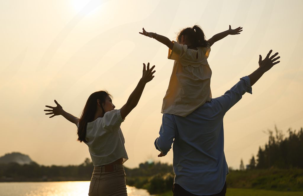 Для казахстанцев одинаково важны и семья, и карьера — соцопросы КИСИ